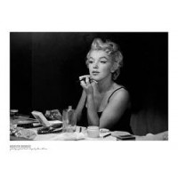 Marilyn Monroe - Backstage  